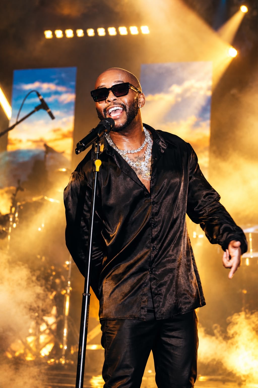 Eight cities. Nine concert nights.Vusi Nova kicks off his ‘Here to StayNational Tour’ on 17 October!